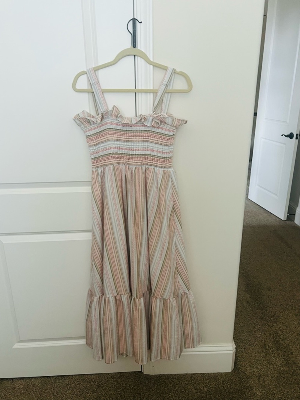 Pretty summer dress , perfect for summer parties